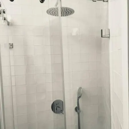 Rs1e Cozy, New Ac! Quiet & Central, Perfect Stay! 아파트
