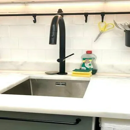 Rs1e Cozy, New Ac! Quiet & Central, Perfect Stay! Lisbon